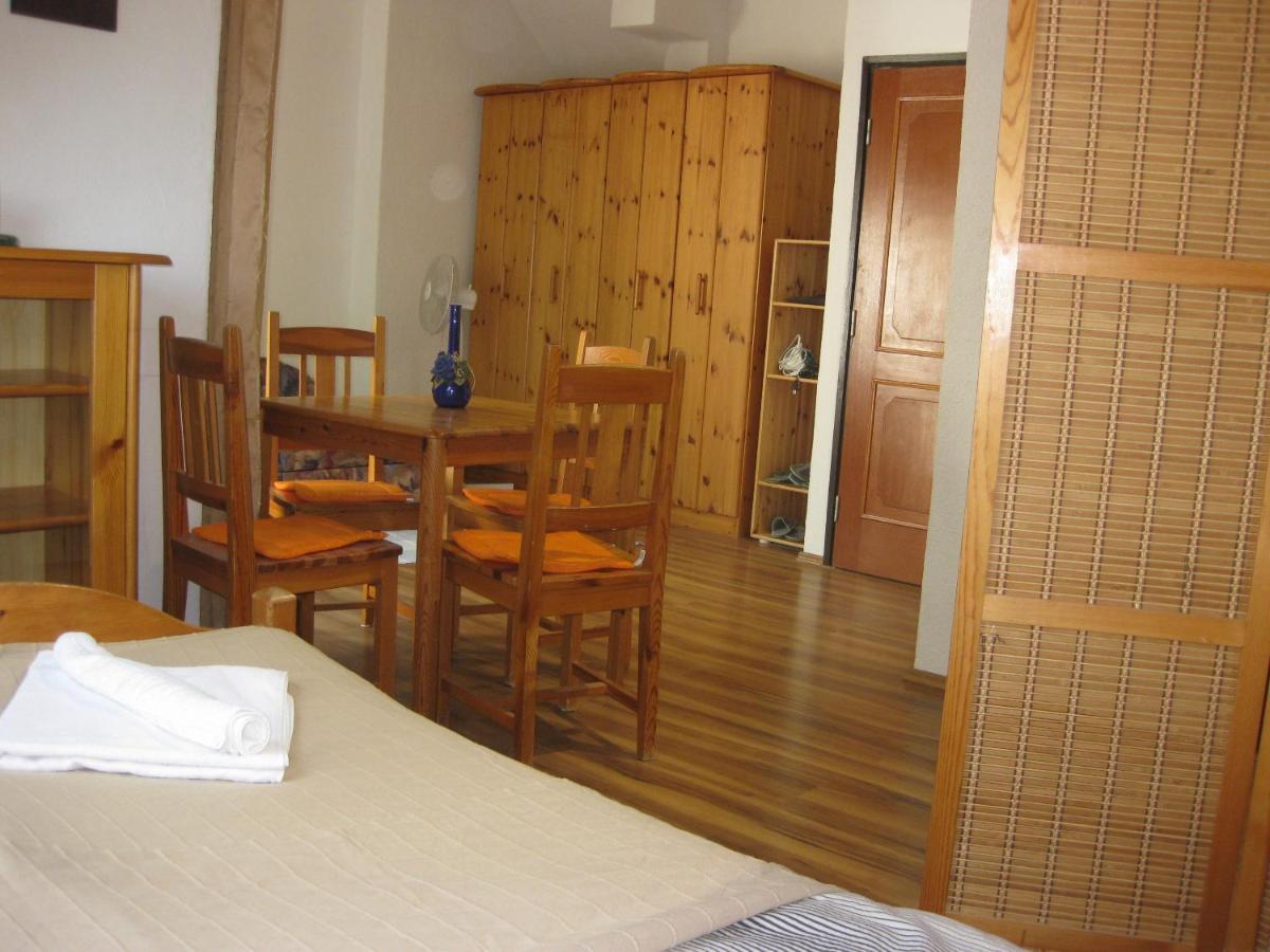 Apartament Rent A Scooter Vendeghaz Zamárdi Zewnętrze zdjęcie